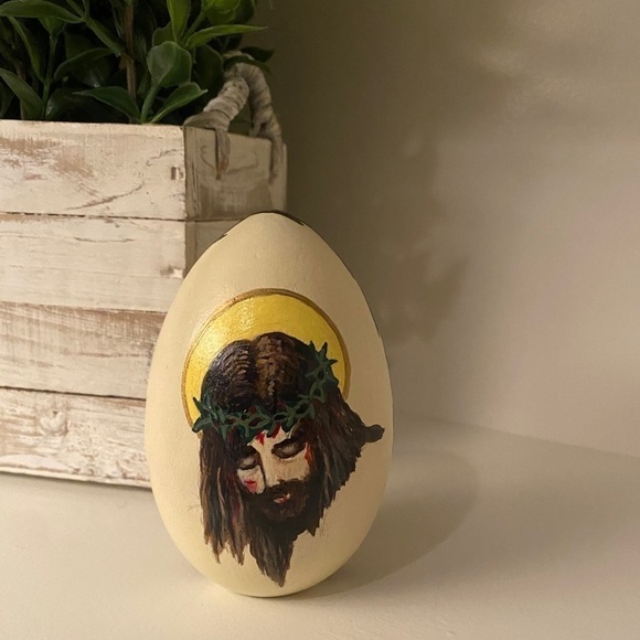 Other - Jesus with Crown of Thorns Resurrection Wooden Hand Painted Egg Artist Signed